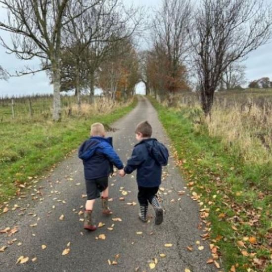 kids walking to school